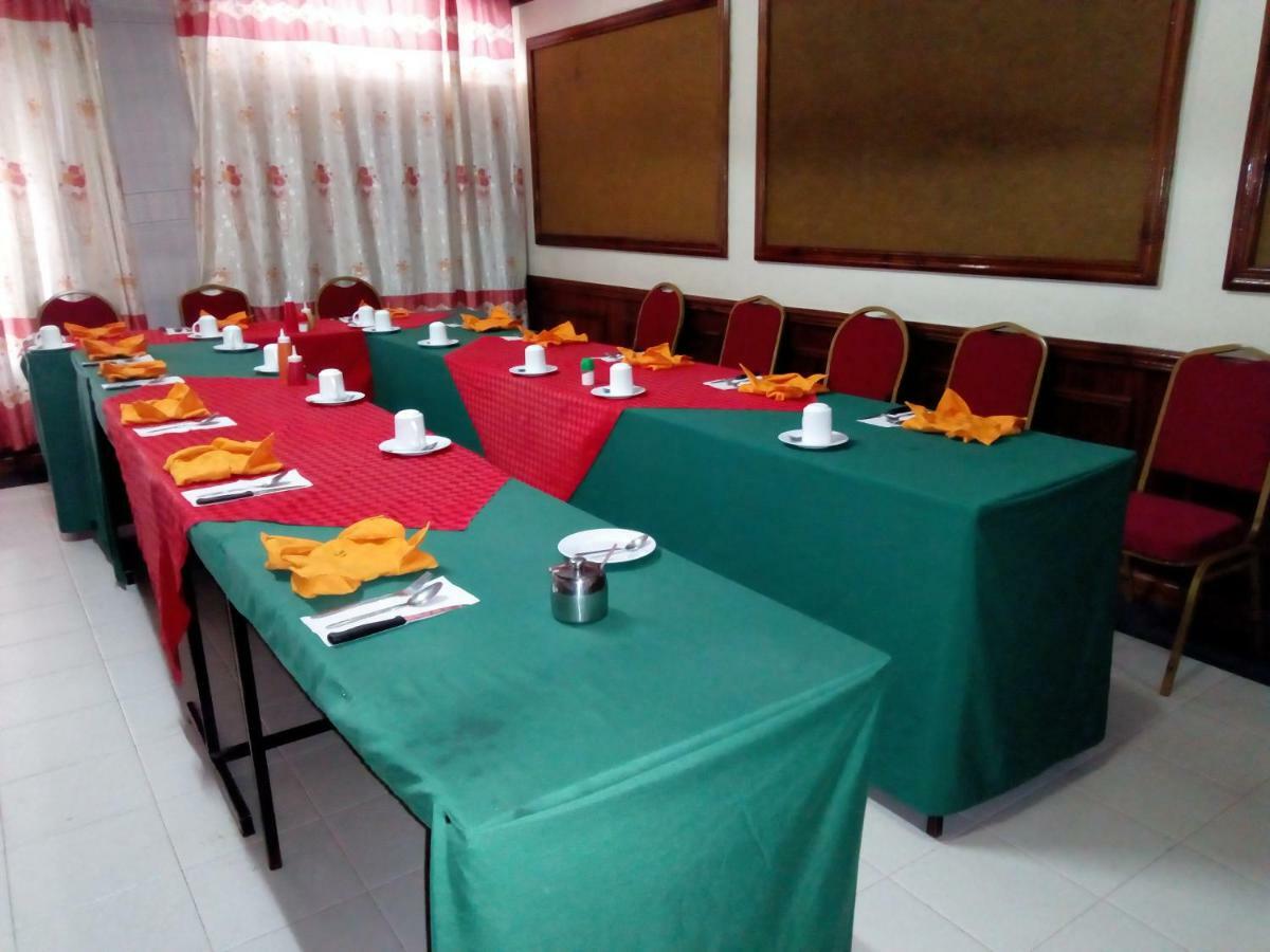 Nanyuki Ibis Hotel Exterior foto