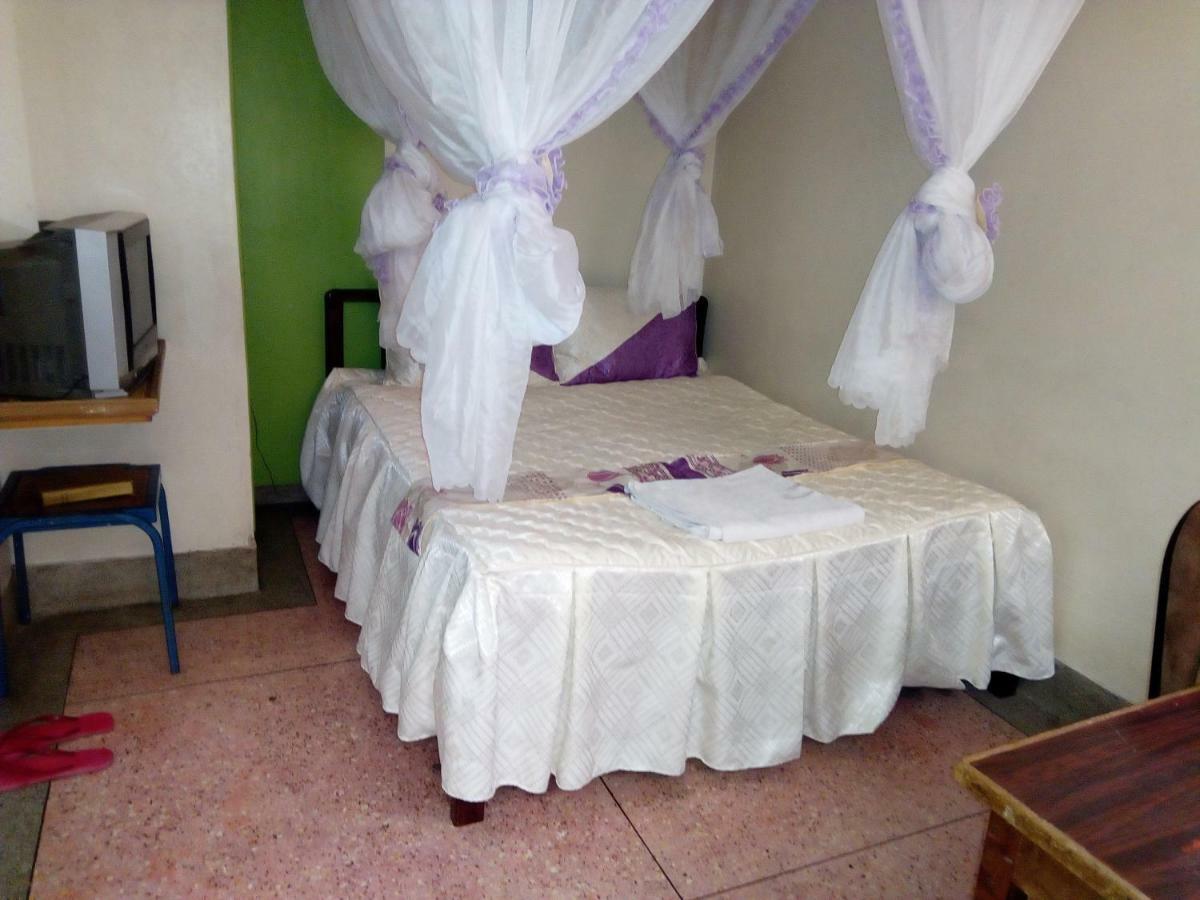 Nanyuki Ibis Hotel Exterior foto